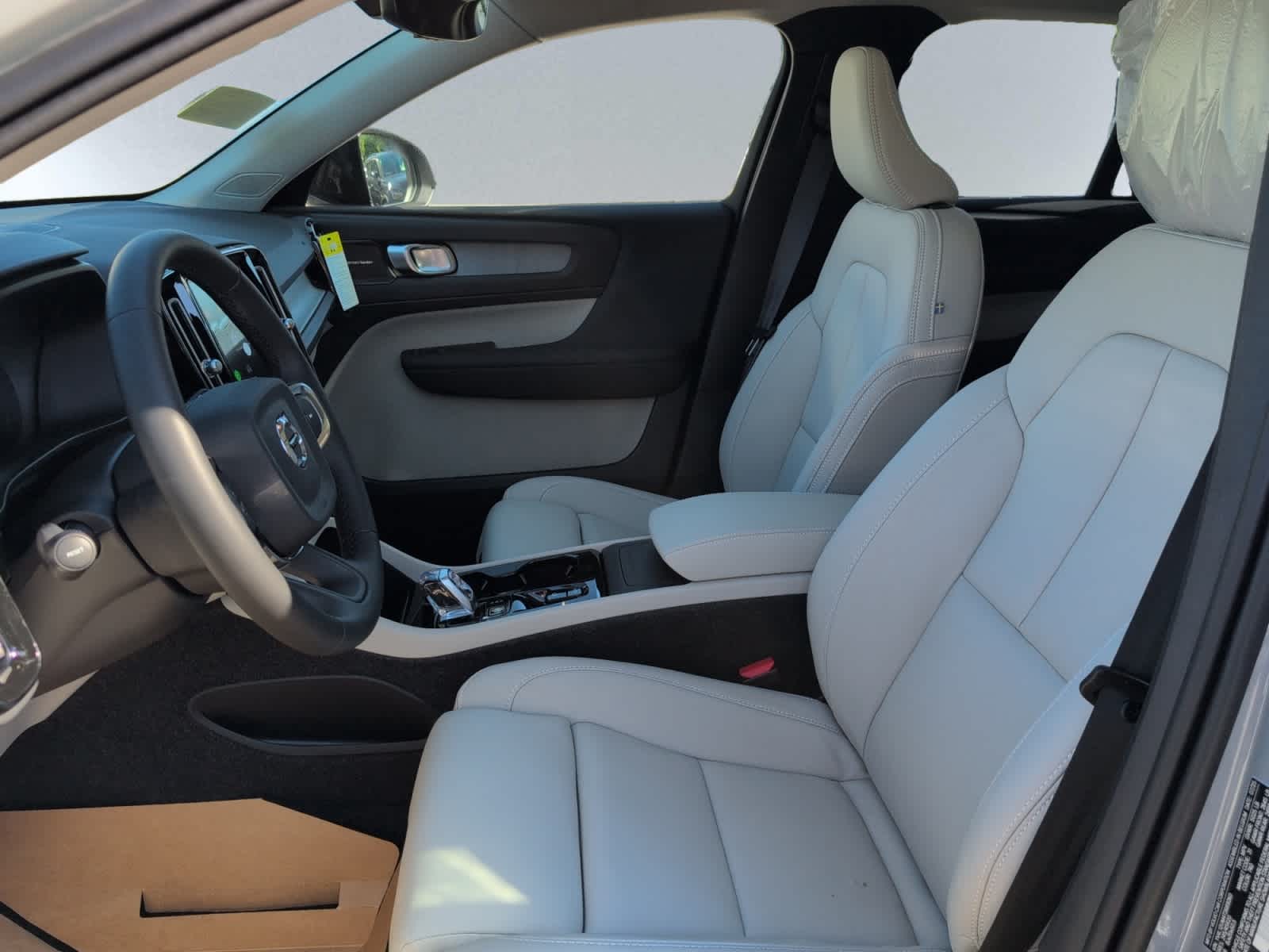 new 2026 Volvo XC40 car, priced at $53,525