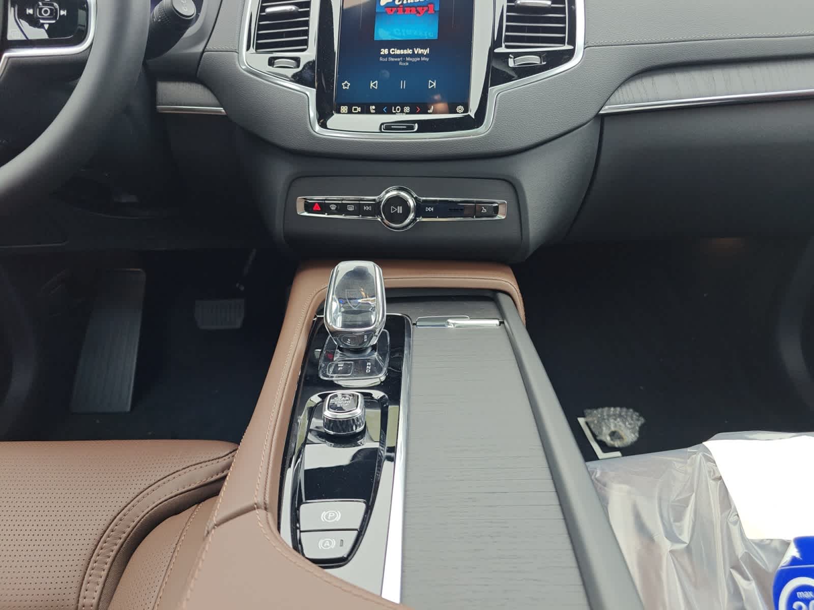 new 2025 Volvo XC90 car, priced at $72,655