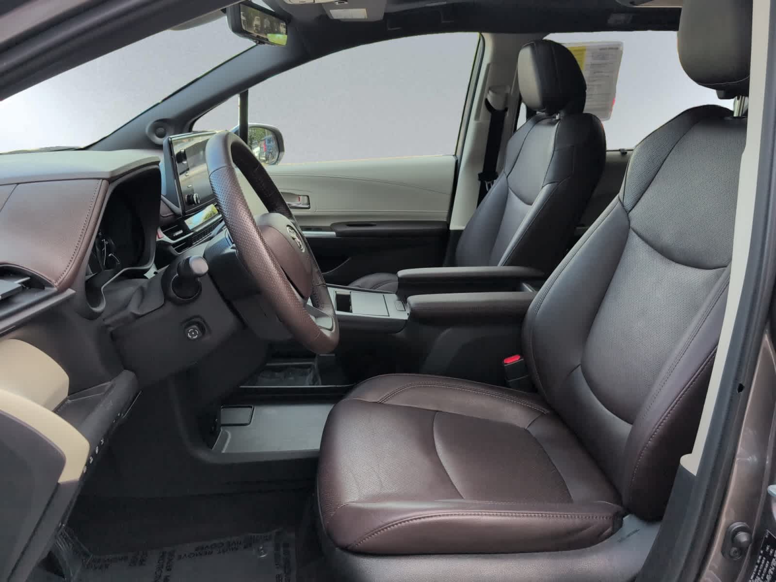 used 2022 Toyota Sienna car, priced at $45,498