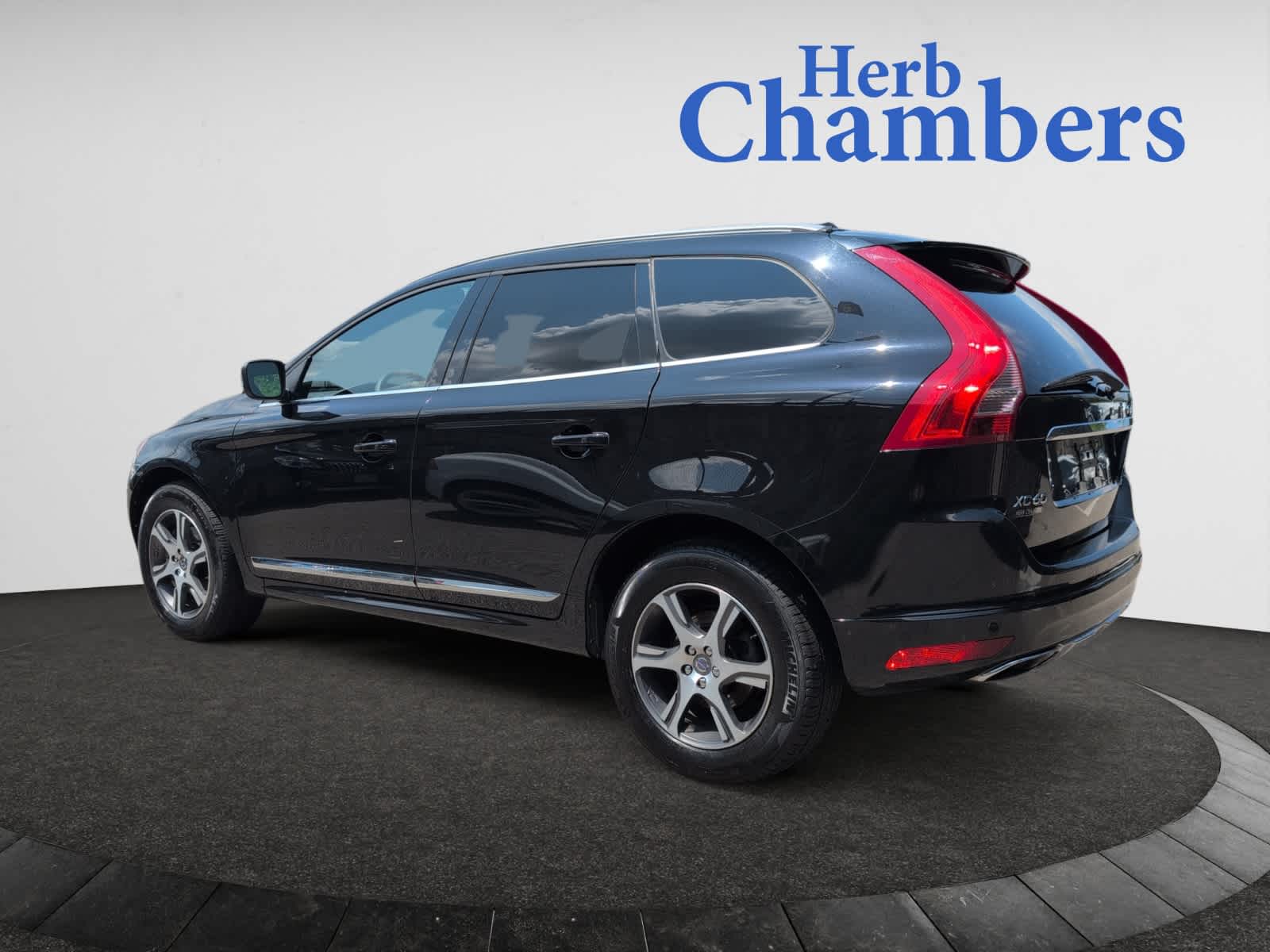 used 2015 Volvo XC60 car, priced at $14,498