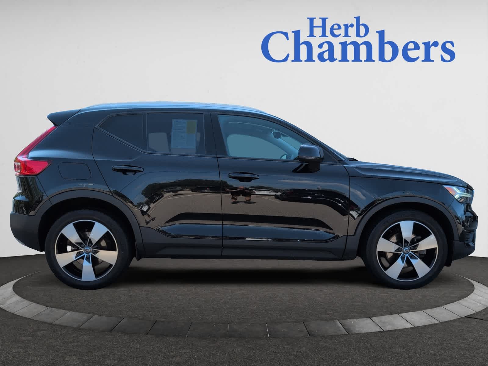 used 2020 Volvo XC40 car, priced at $24,998