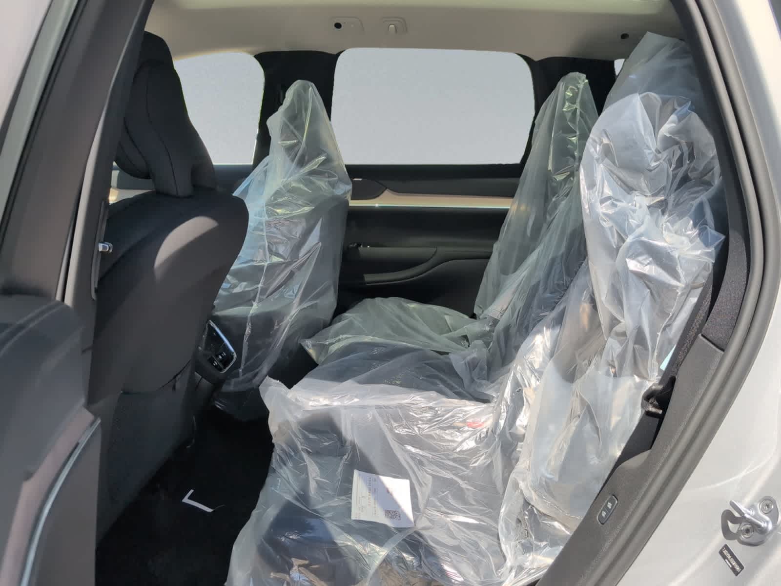 new 2025 Volvo EX90 car, priced at $85,640