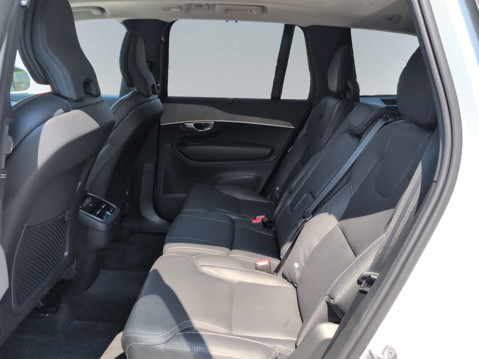 used 2024 Volvo XC90 B6 A7 ULT car, priced at $57,998