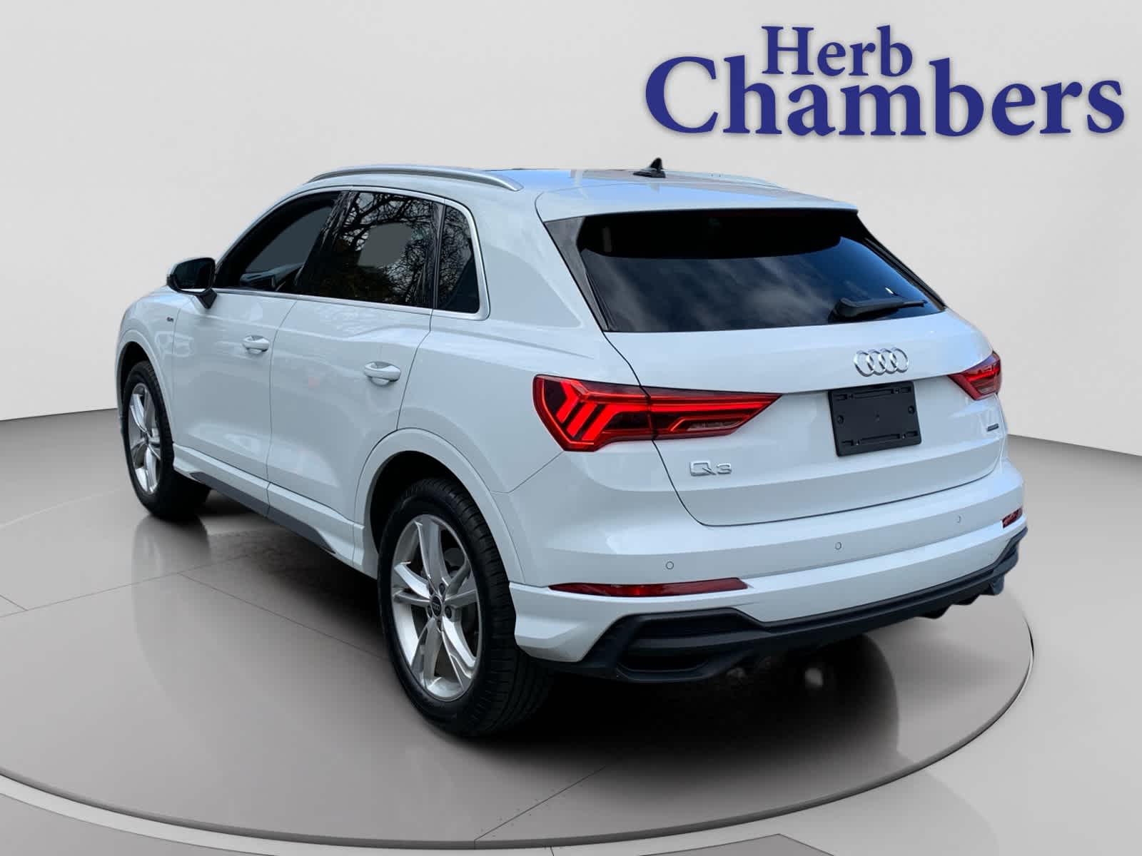 used 2024 Audi Q3 car, priced at $32,998