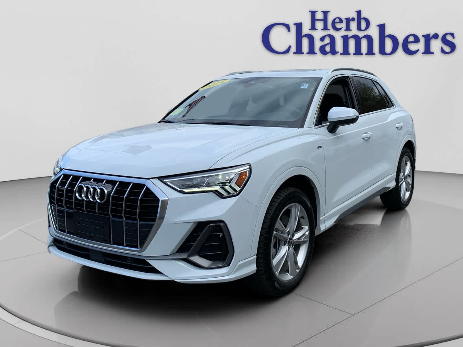 used 2024 Audi Q3 car, priced at $32,998