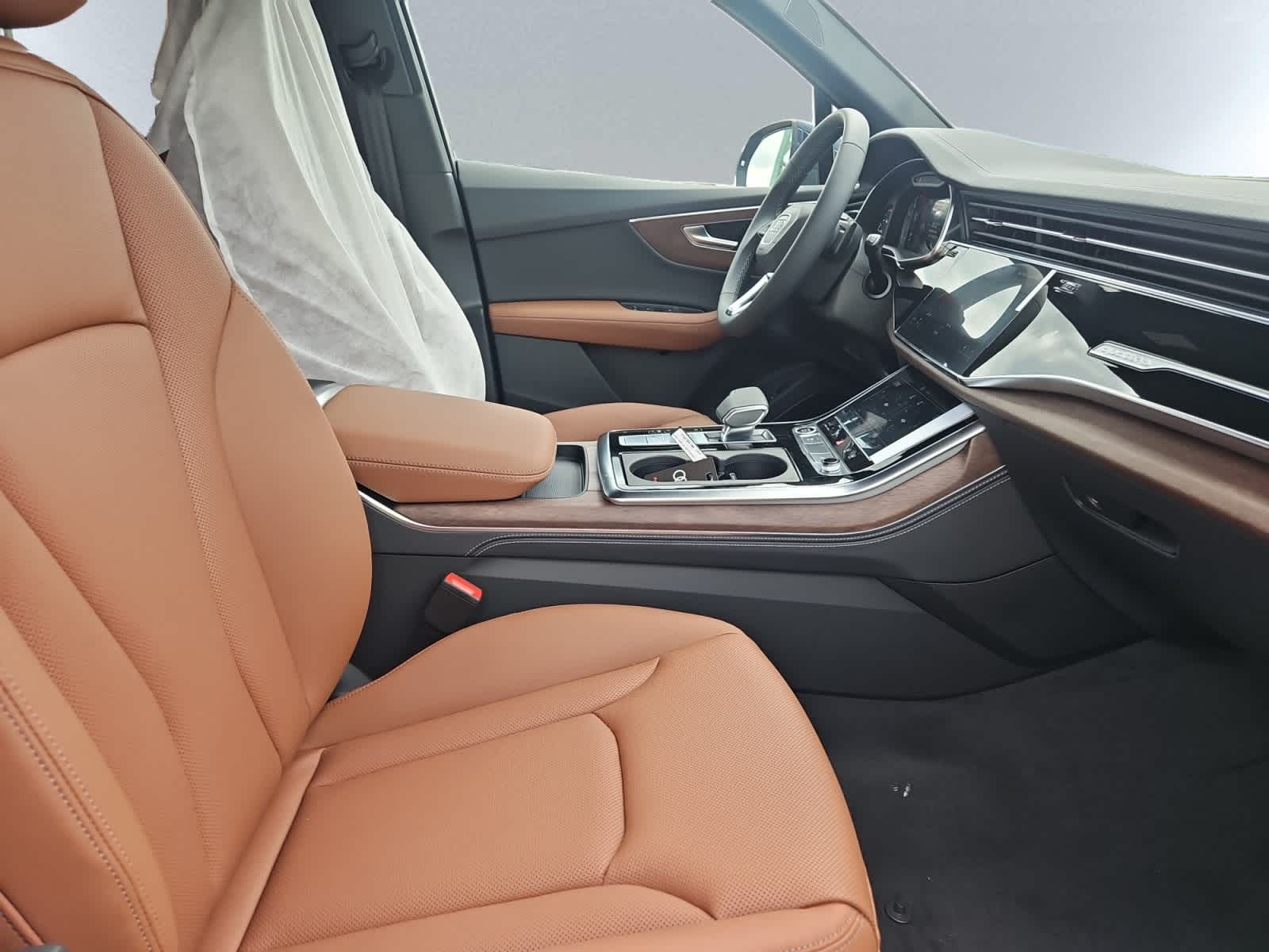 new 2025 Audi Q7 car, priced at $76,335