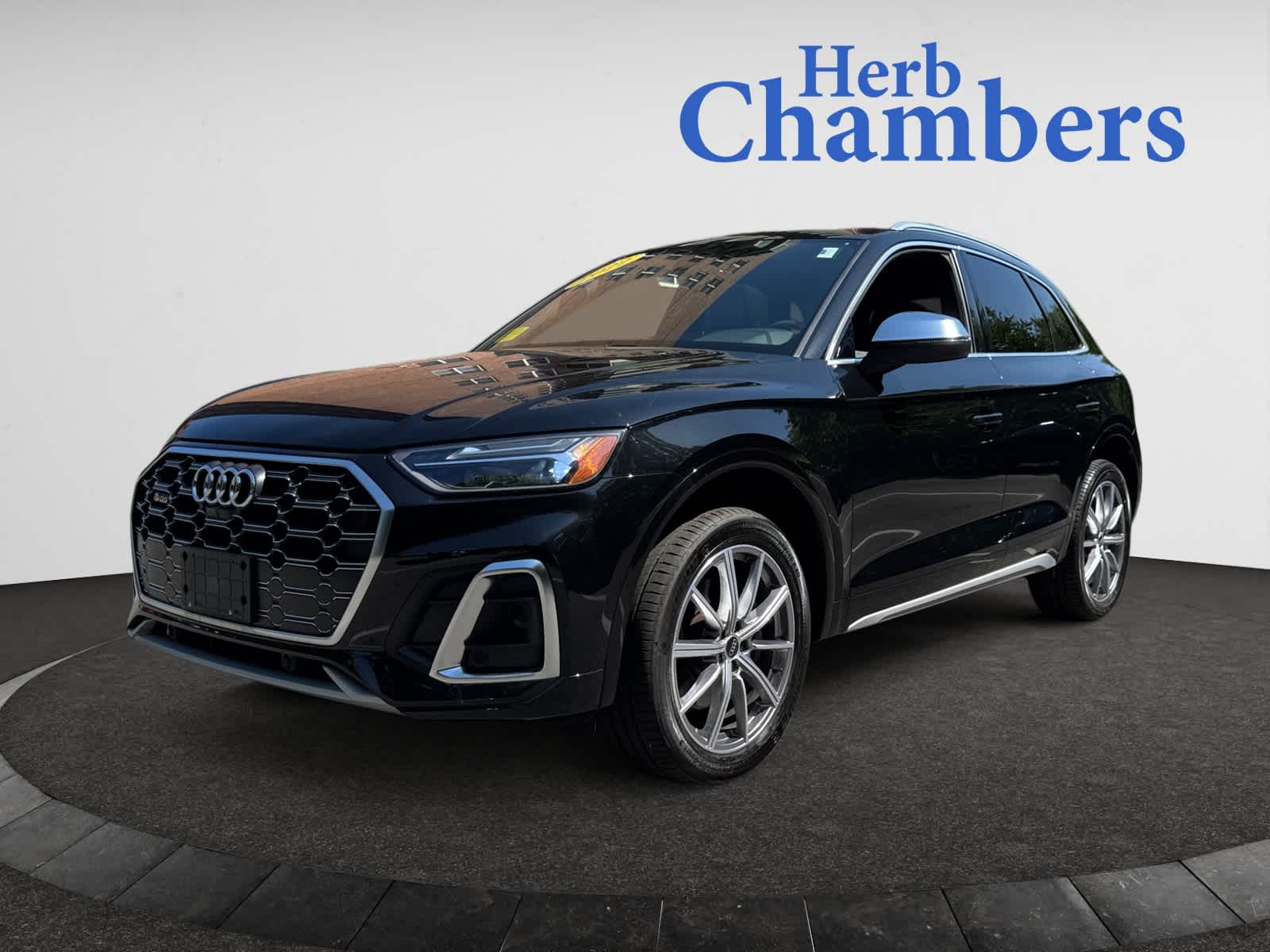 used 2022 Audi SQ5 car, priced at $47,998