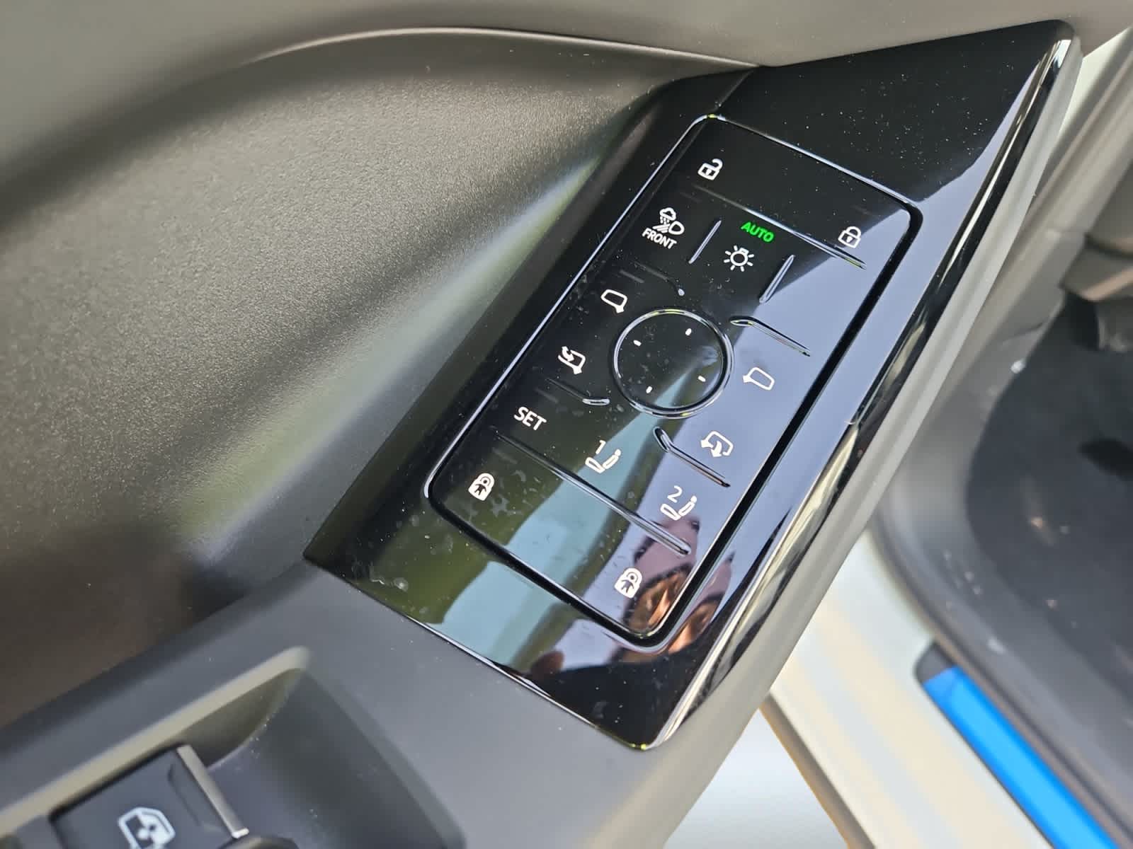 new 2025 Audi Q6 e-tron car, priced at $75,840
