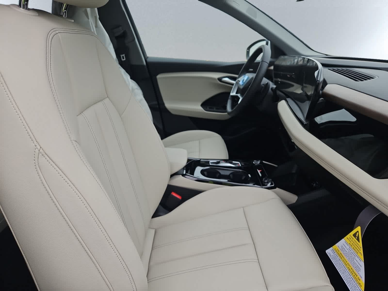 new 2025 Audi Q6 e-tron car, priced at $73,580