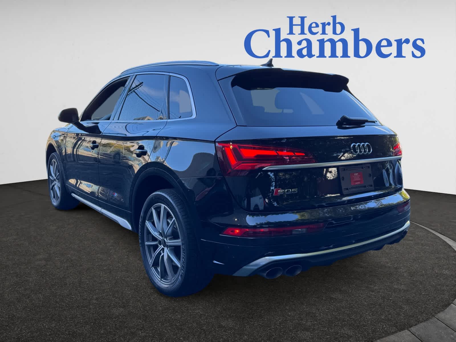 used 2022 Audi SQ5 car, priced at $42,297