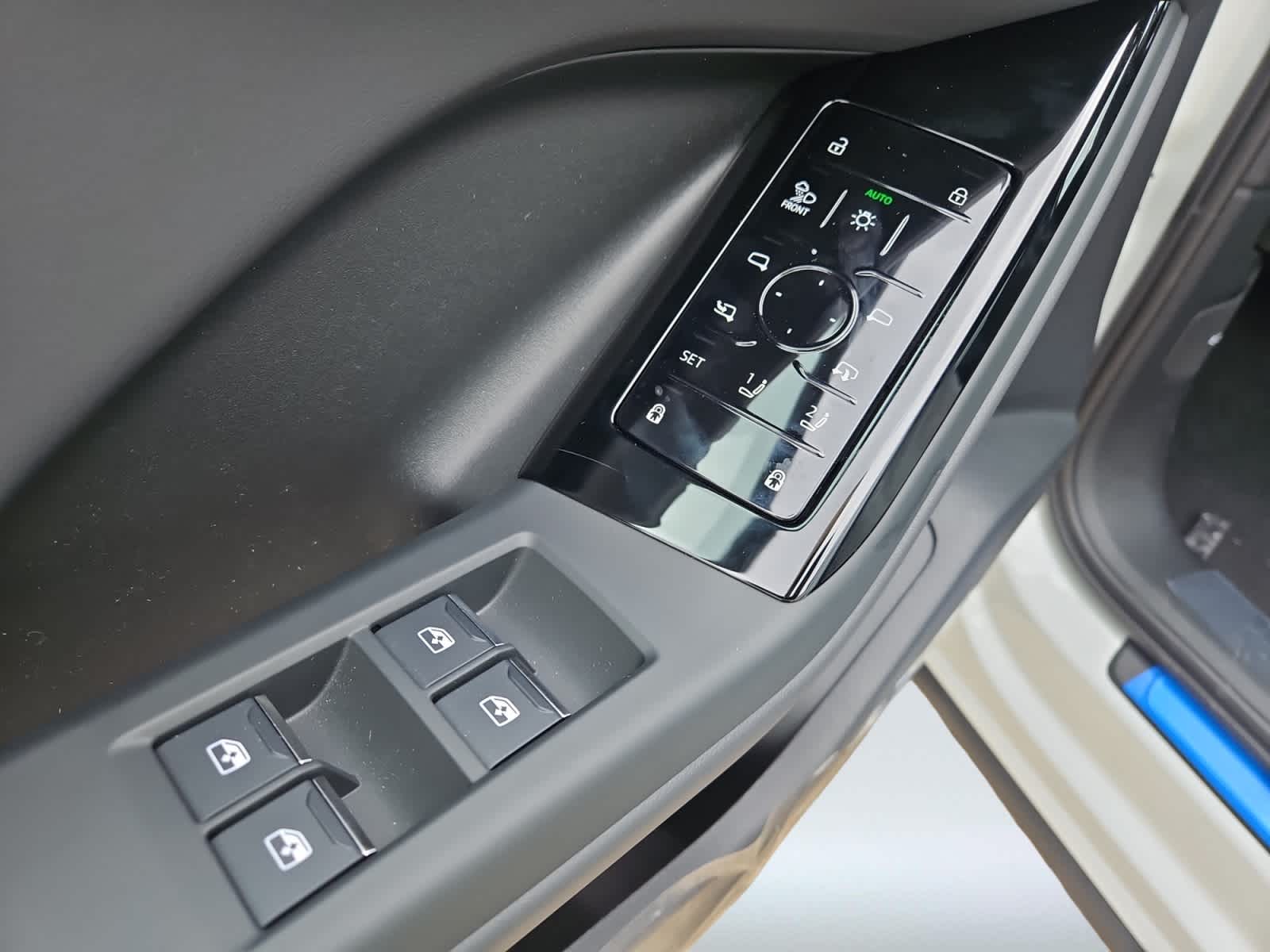new 2025 Audi Q6 e-tron car, priced at $75,765