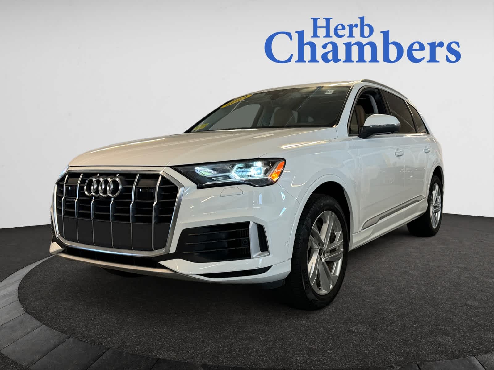 used 2023 Audi Q7 car, priced at $46,998