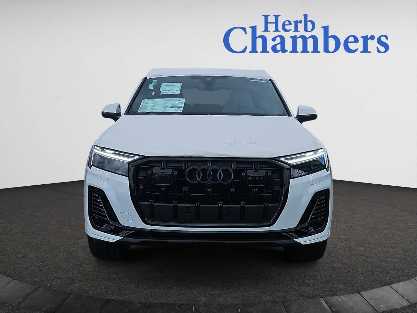 new 2025 Audi Q7 car, priced at $77,805