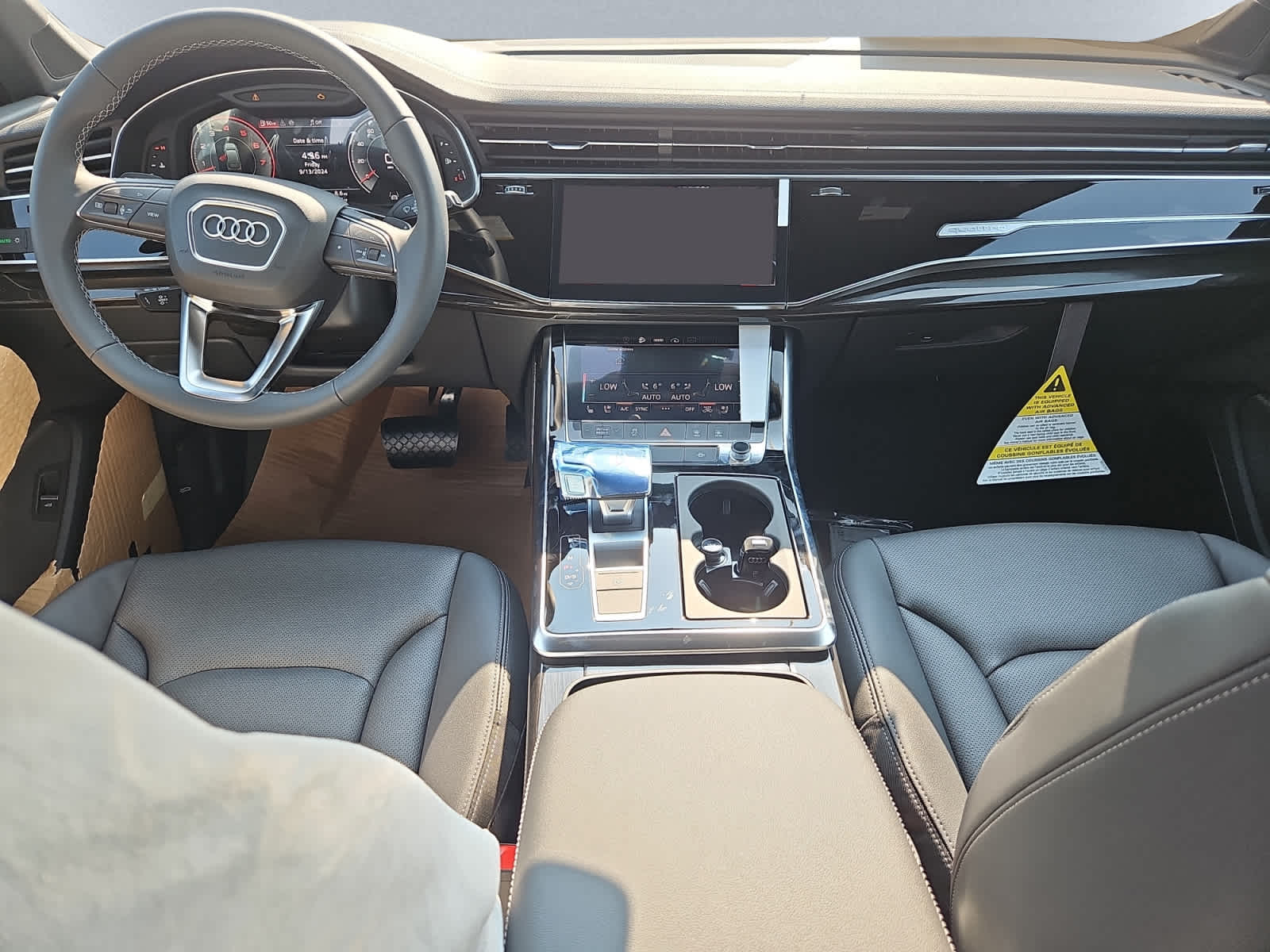 new 2025 Audi Q7 car, priced at $75,930