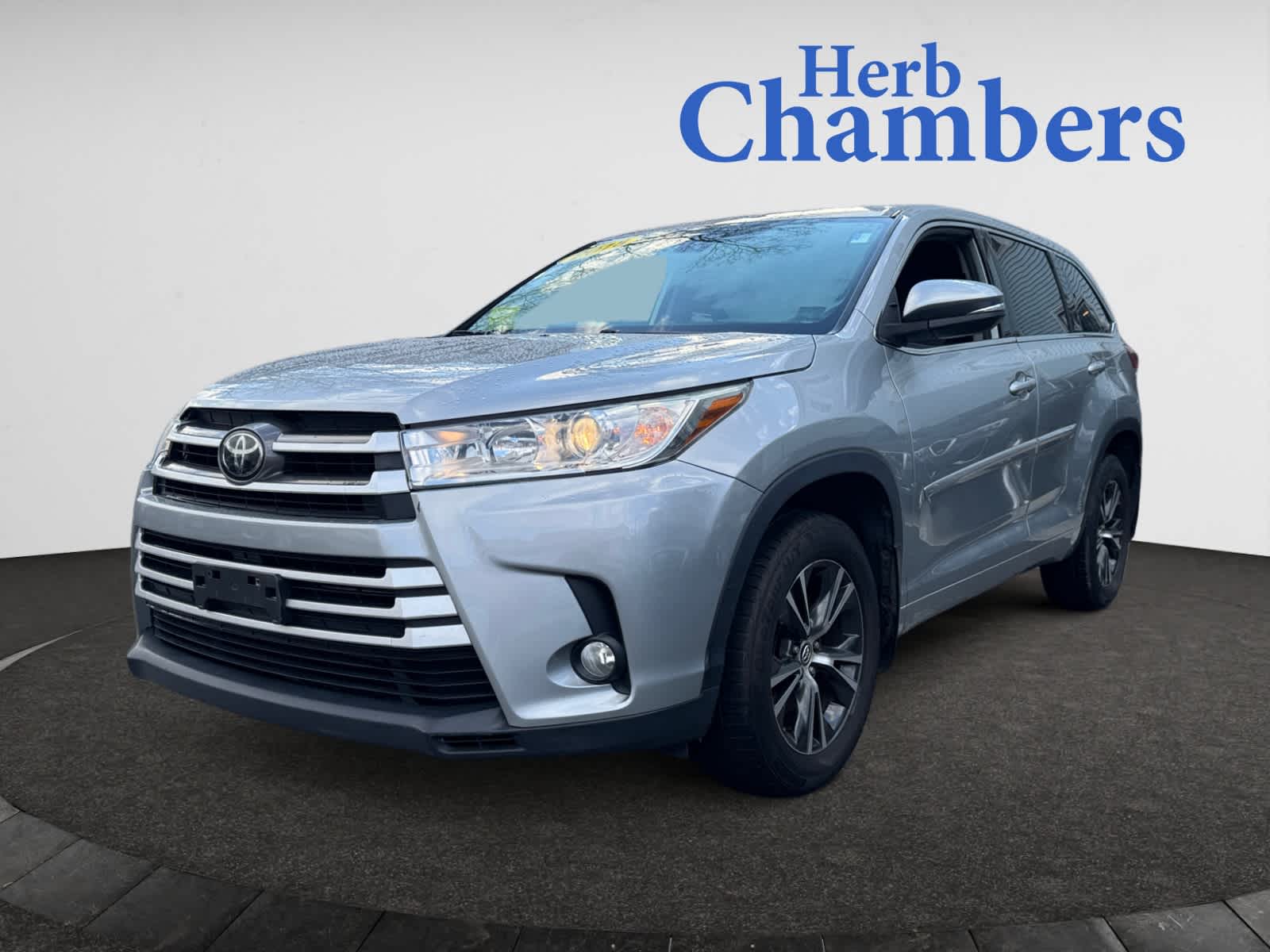 used 2018 Toyota Highlander car, priced at $24,998