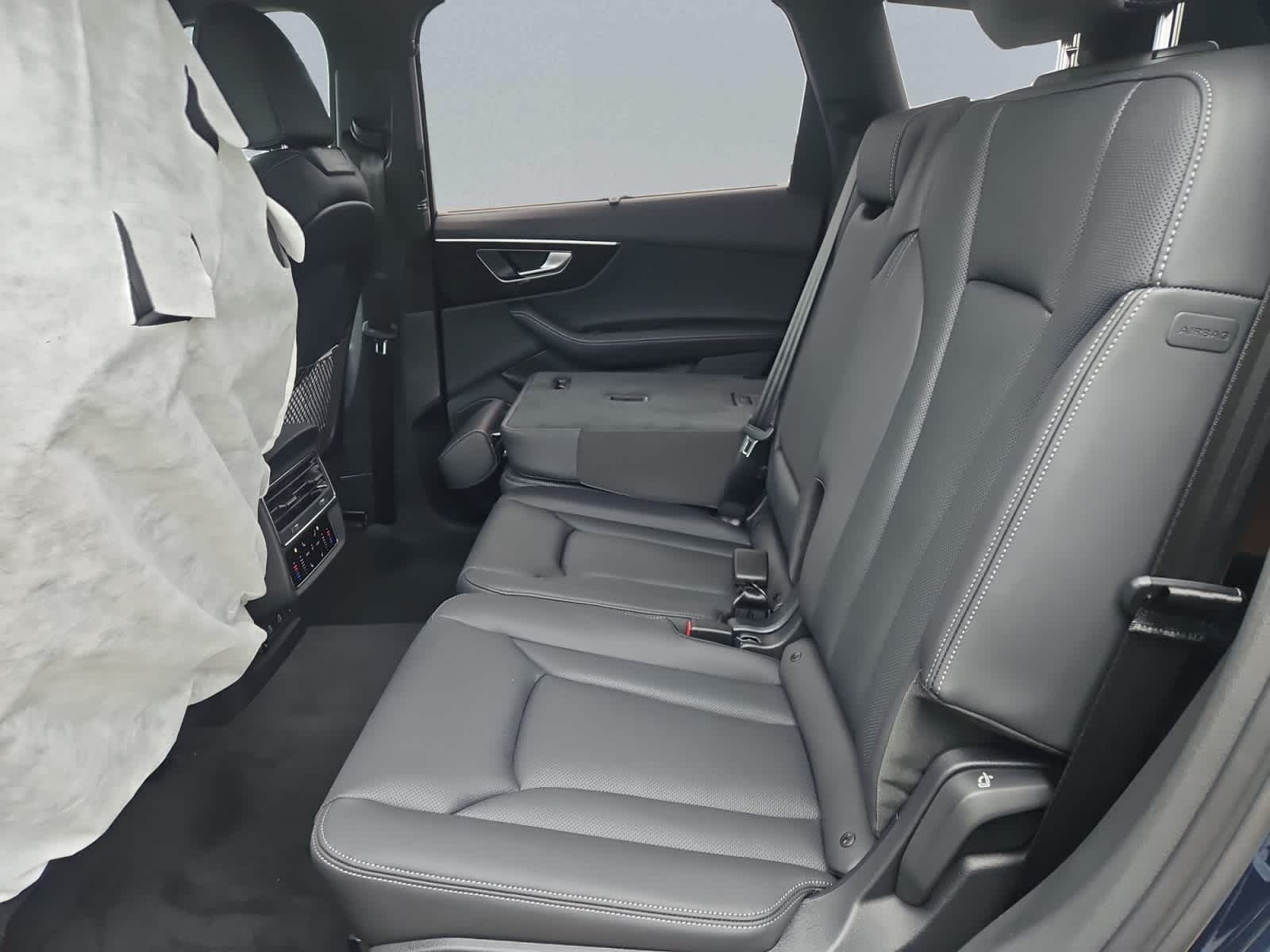 new 2025 Audi Q7 car, priced at $77,805