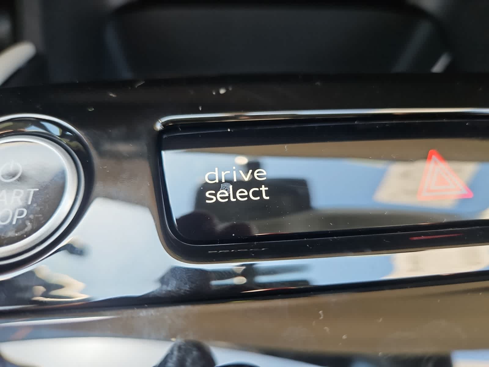 new 2025 Audi Q6 e-tron car, priced at $76,880