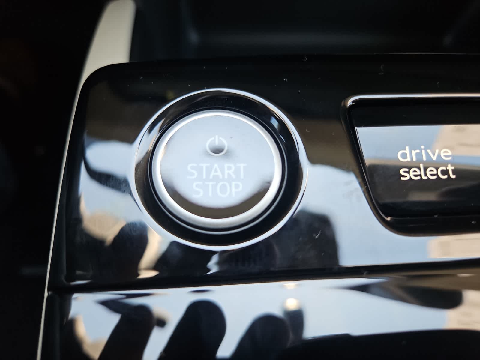 new 2025 Audi Q6 e-tron car, priced at $75,880