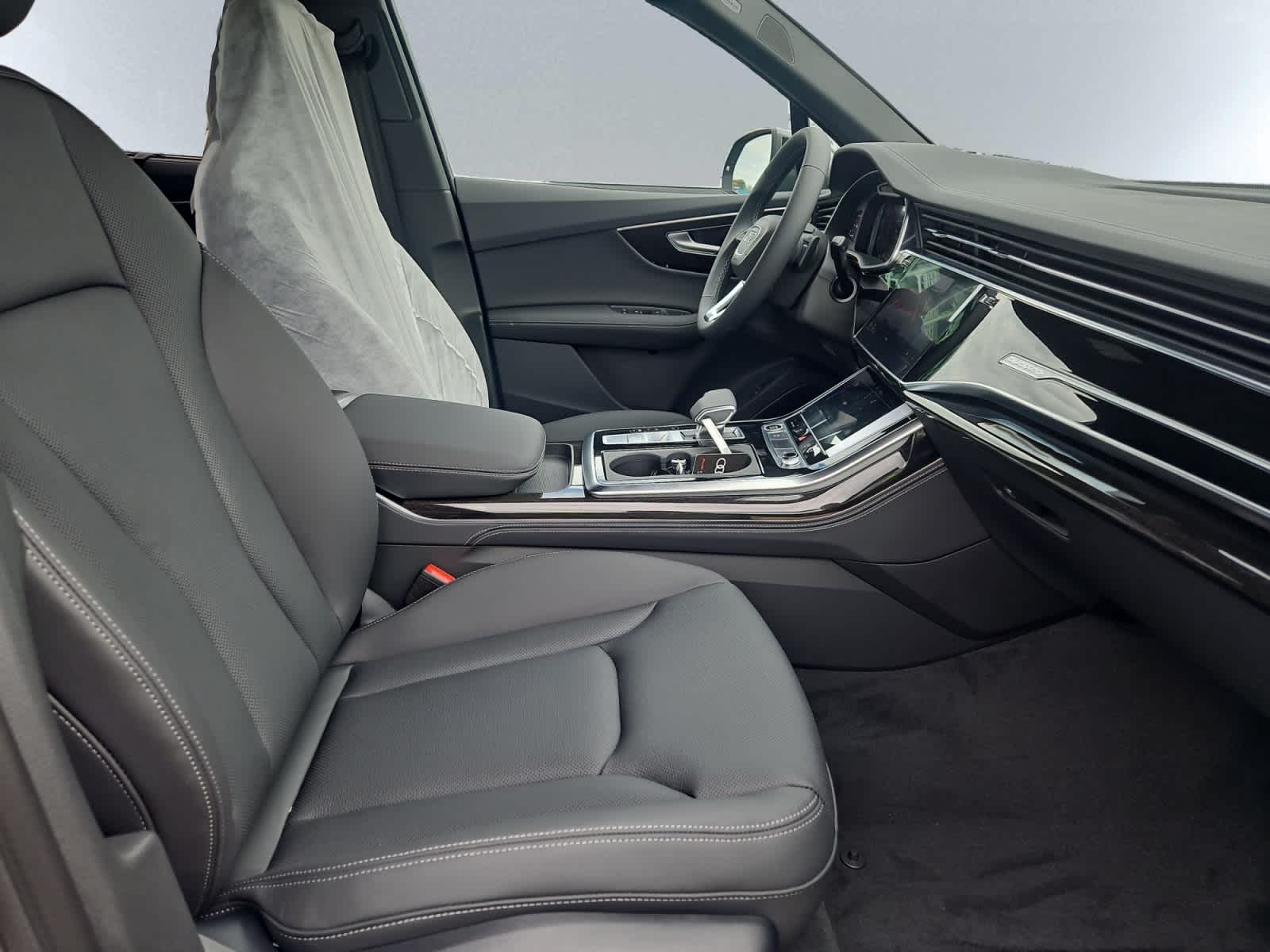 new 2025 Audi Q7 car, priced at $77,805