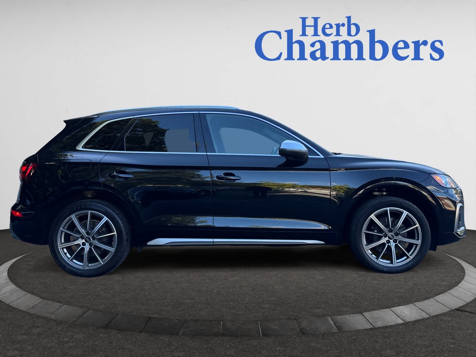 used 2022 Audi SQ5 car, priced at $42,297