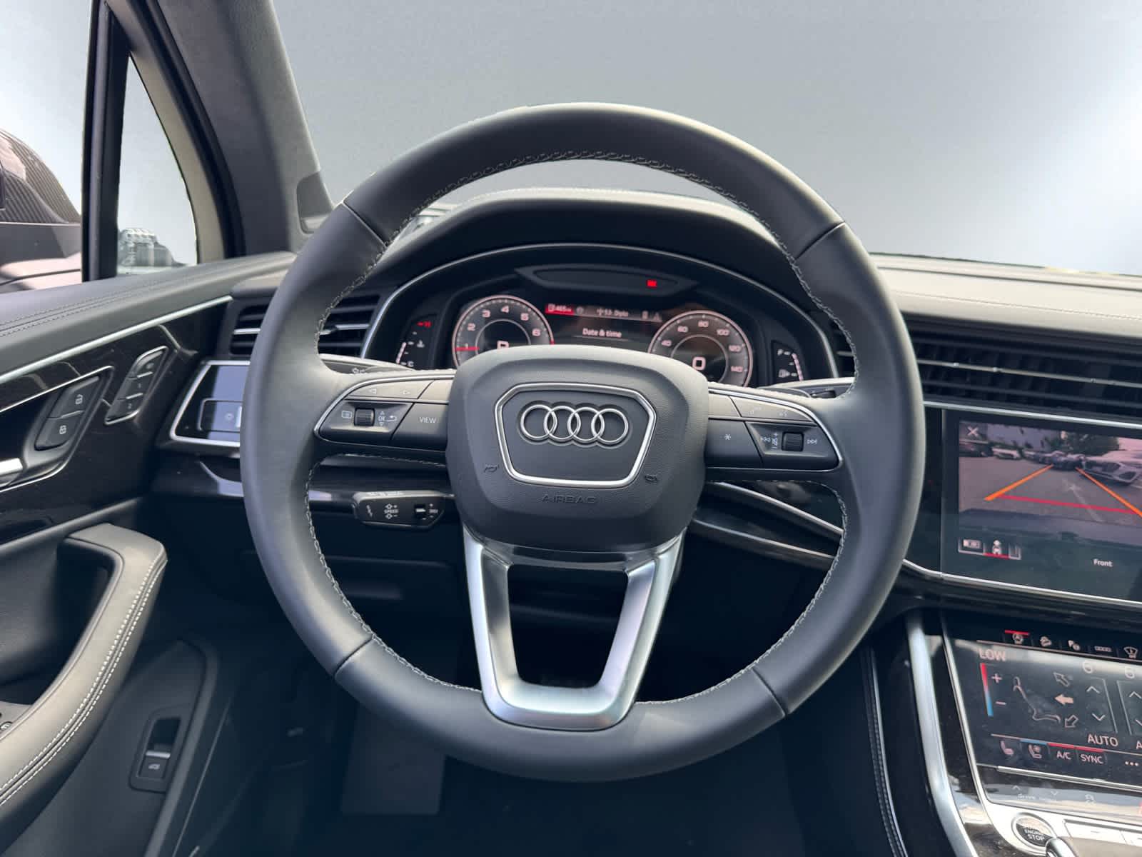 new 2025 Audi Q7 car, priced at $95,415