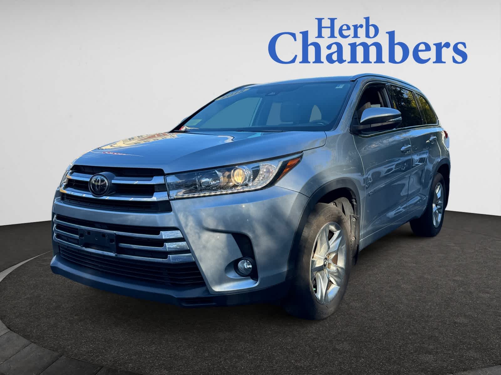 used 2018 Toyota Highlander car, priced at $20,998