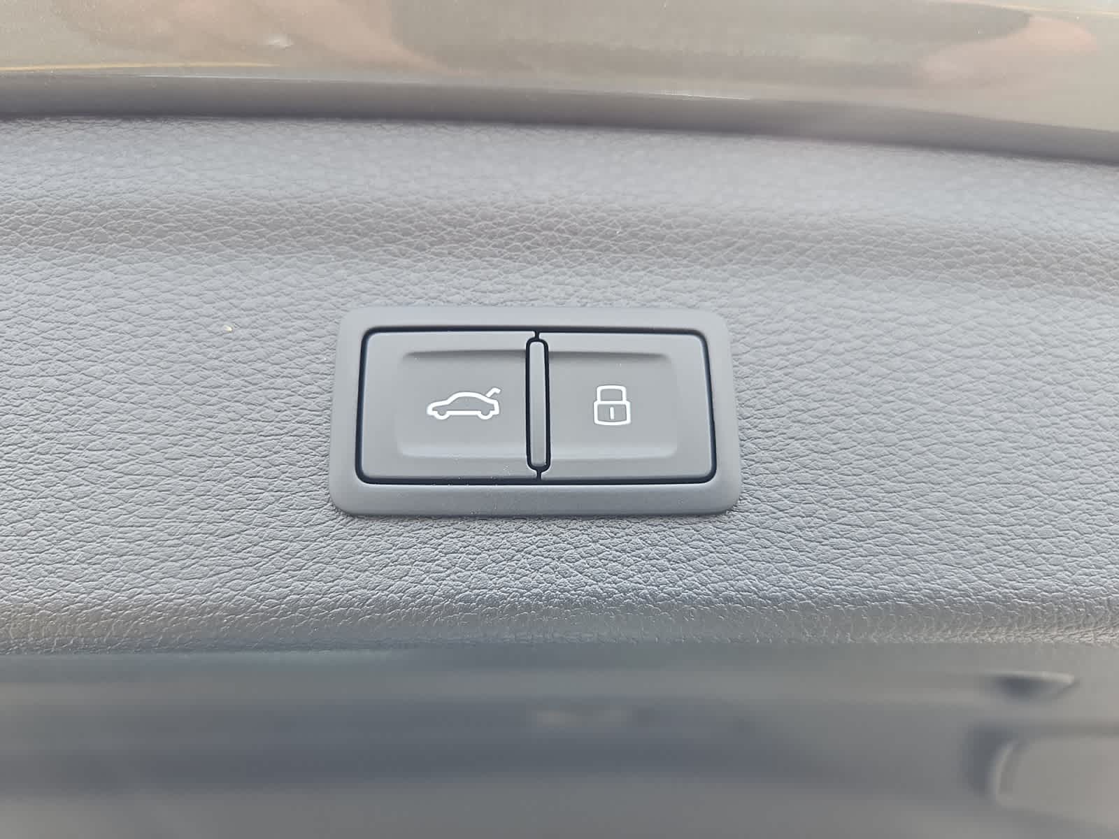 new 2025 Audi Q3 car, priced at $46,110