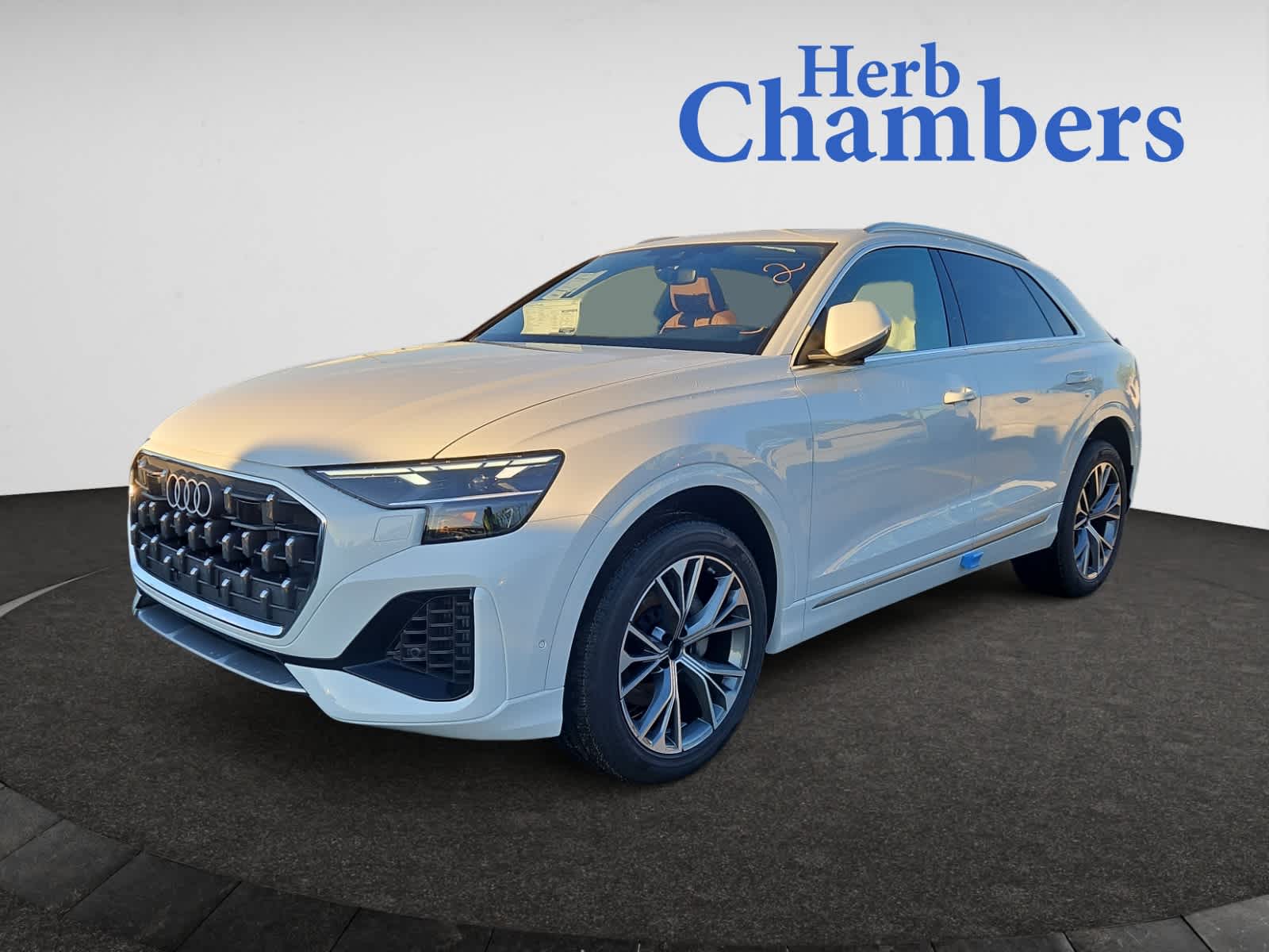 new 2025 Audi Q8 car, priced at $77,650