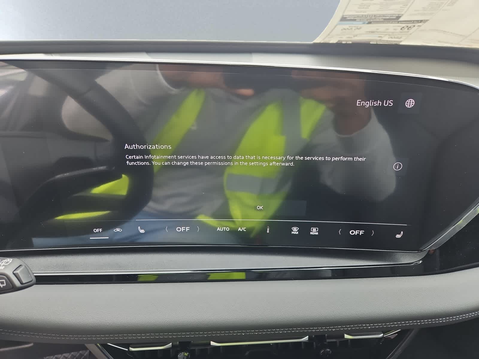 new 2025 Audi Q6 e-tron car, priced at $70,085