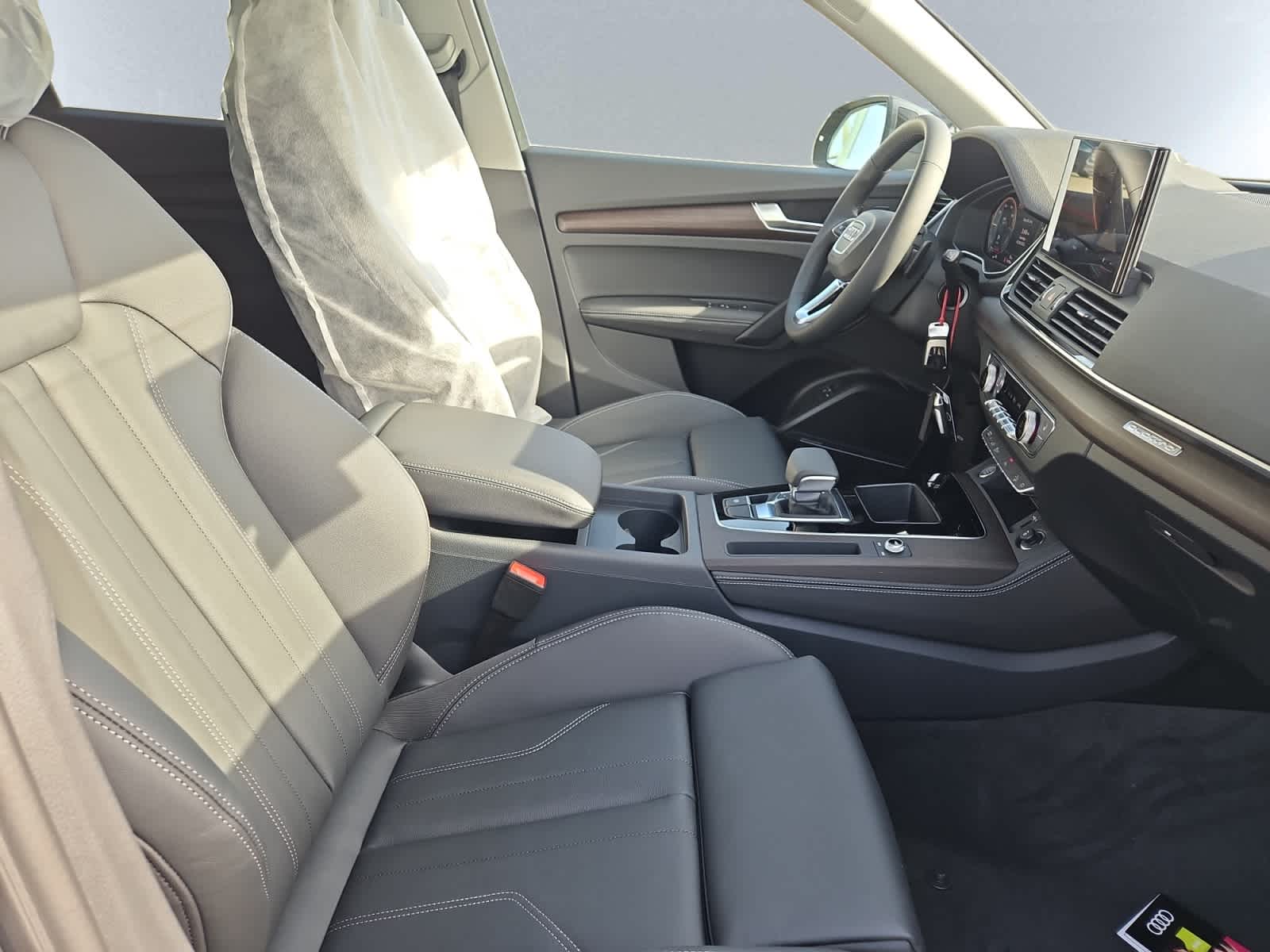 new 2025 Audi Q5 e car, priced at $66,035