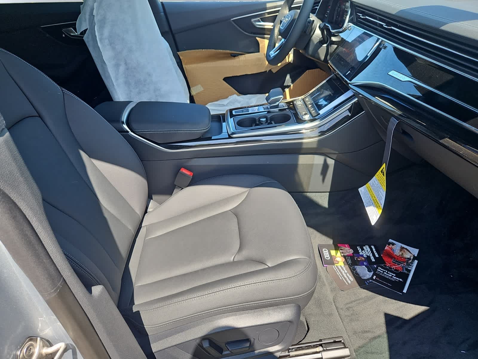 new 2025 Audi Q8 car, priced at $81,595