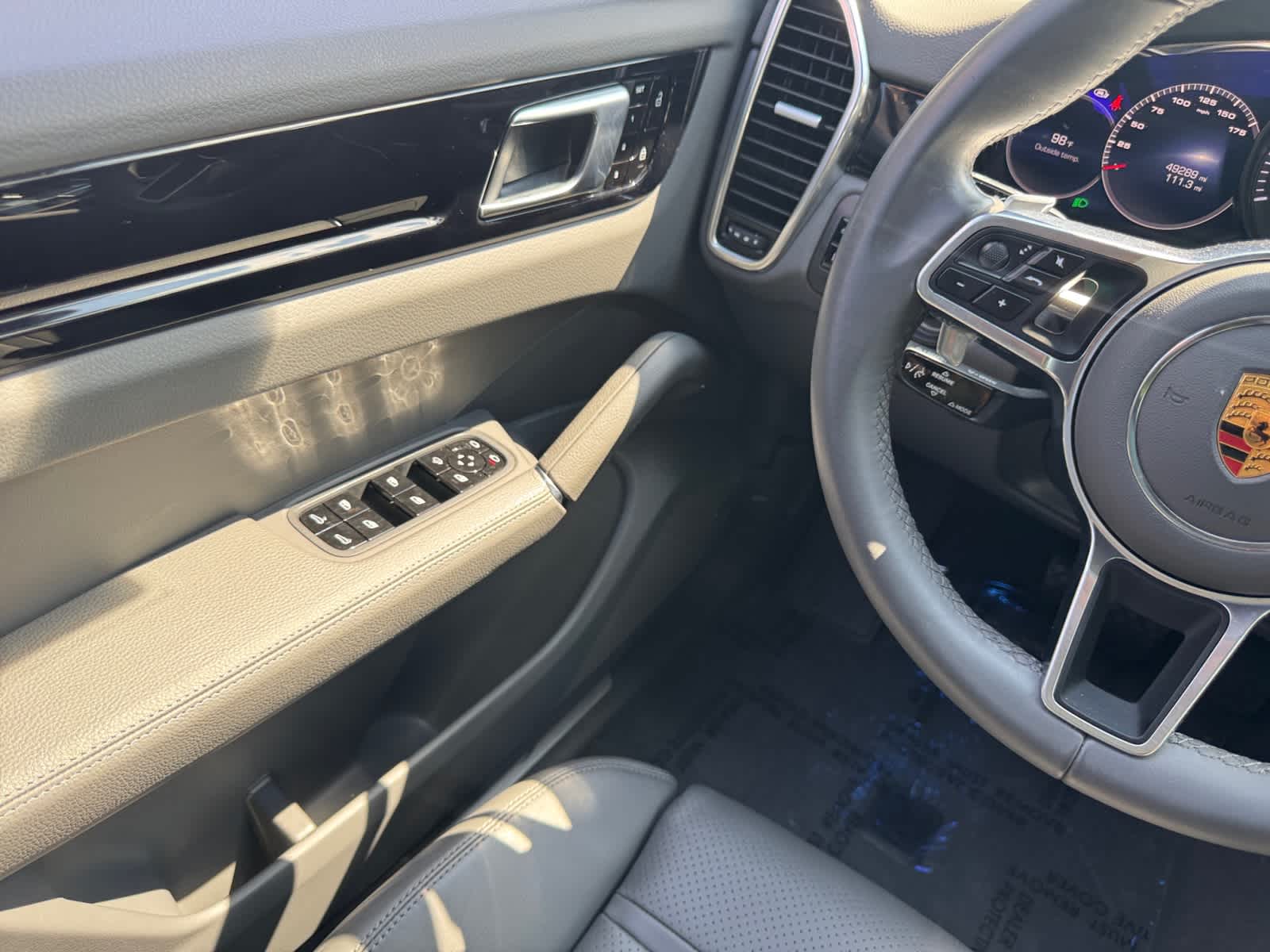used 2021 Porsche Cayenne car, priced at $43,998