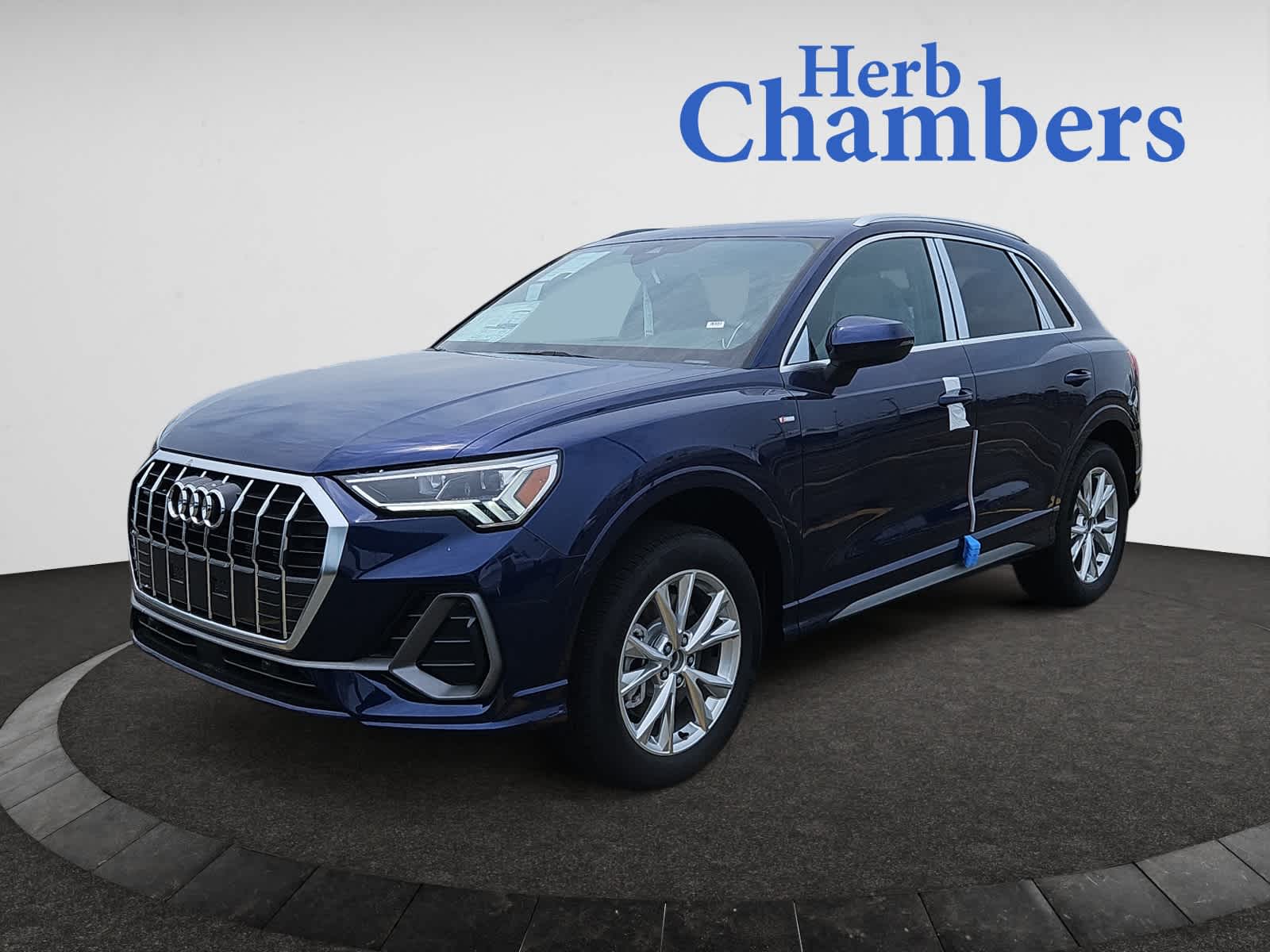 new 2025 Audi Q3 car, priced at $45,490