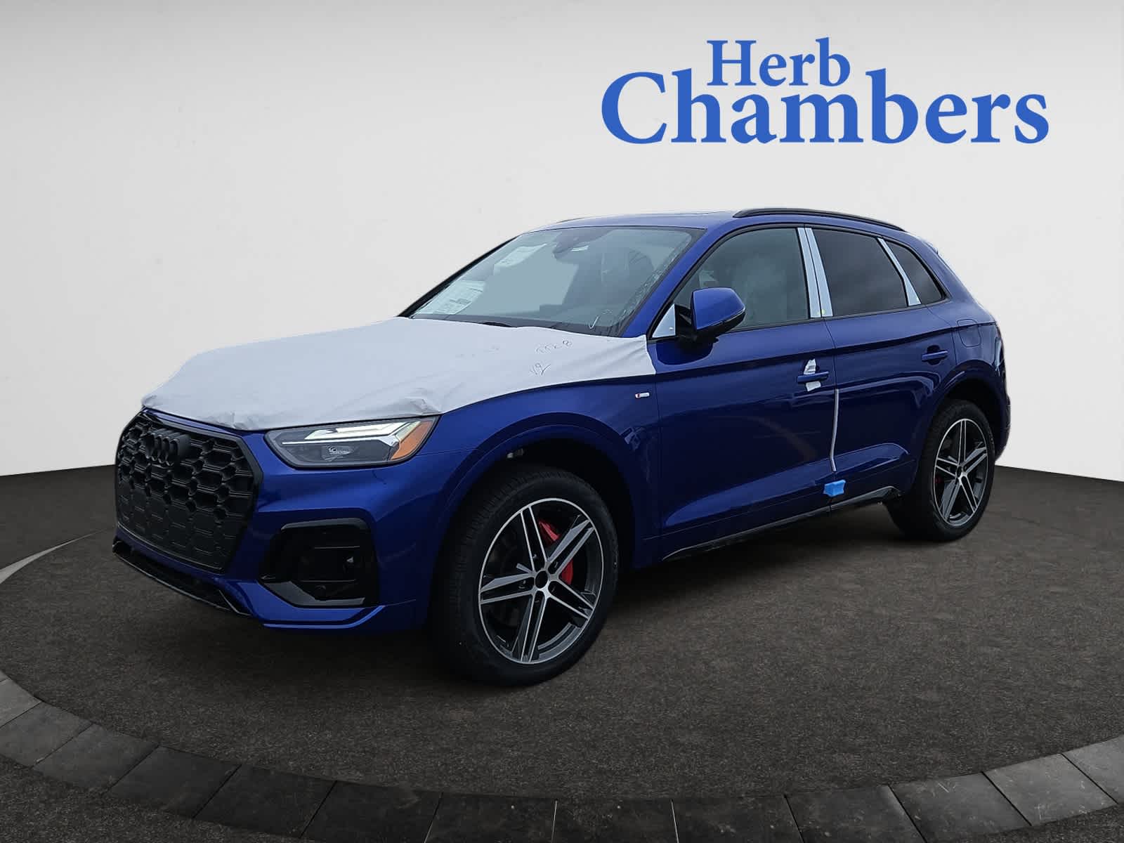 new 2025 Audi Q5 e car, priced at $69,190
