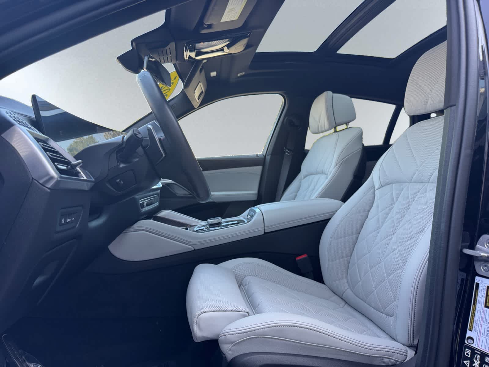 used 2025 BMW X6 car, priced at $86,998