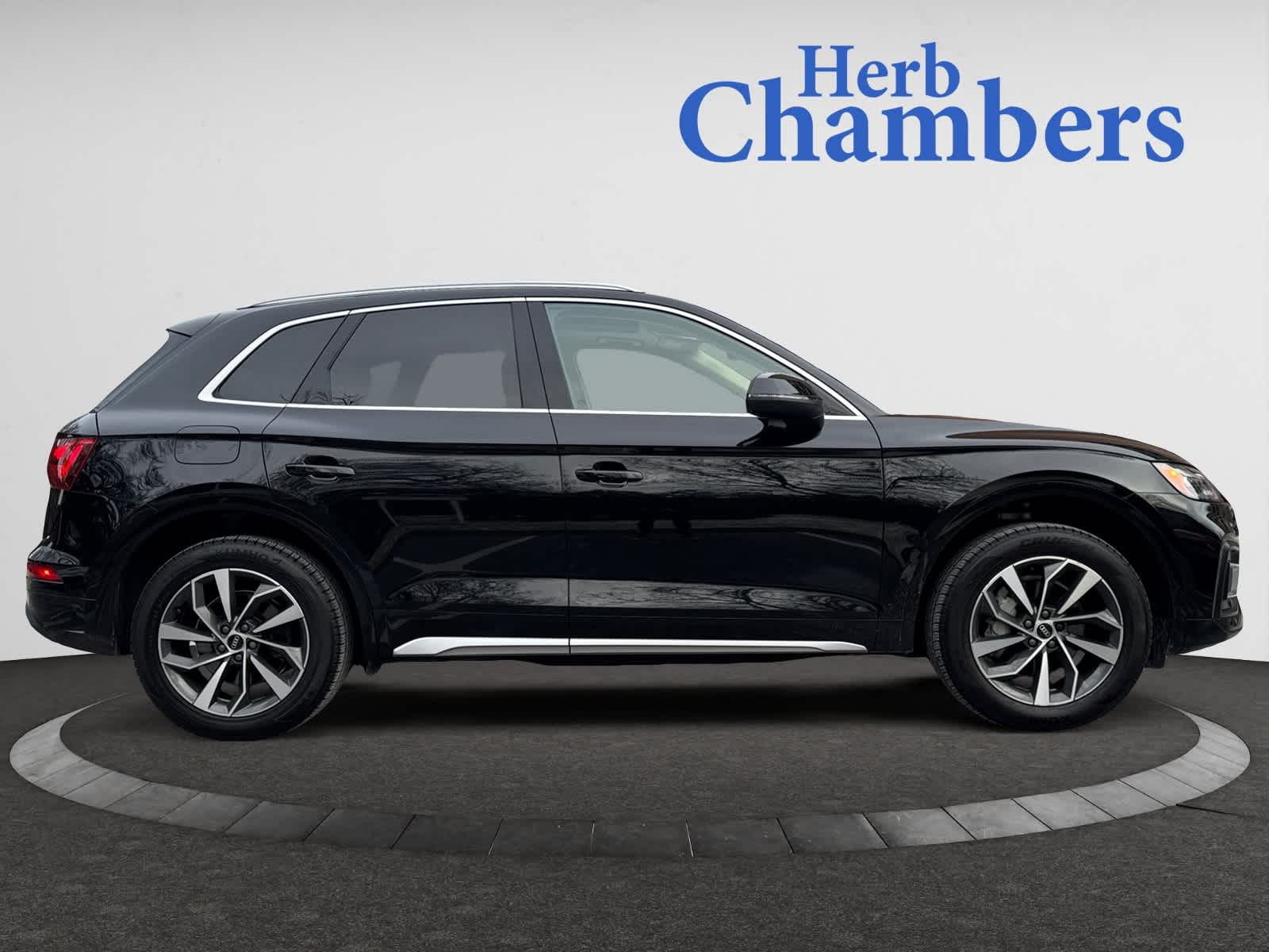 used 2021 Audi Q5 car, priced at $28,998