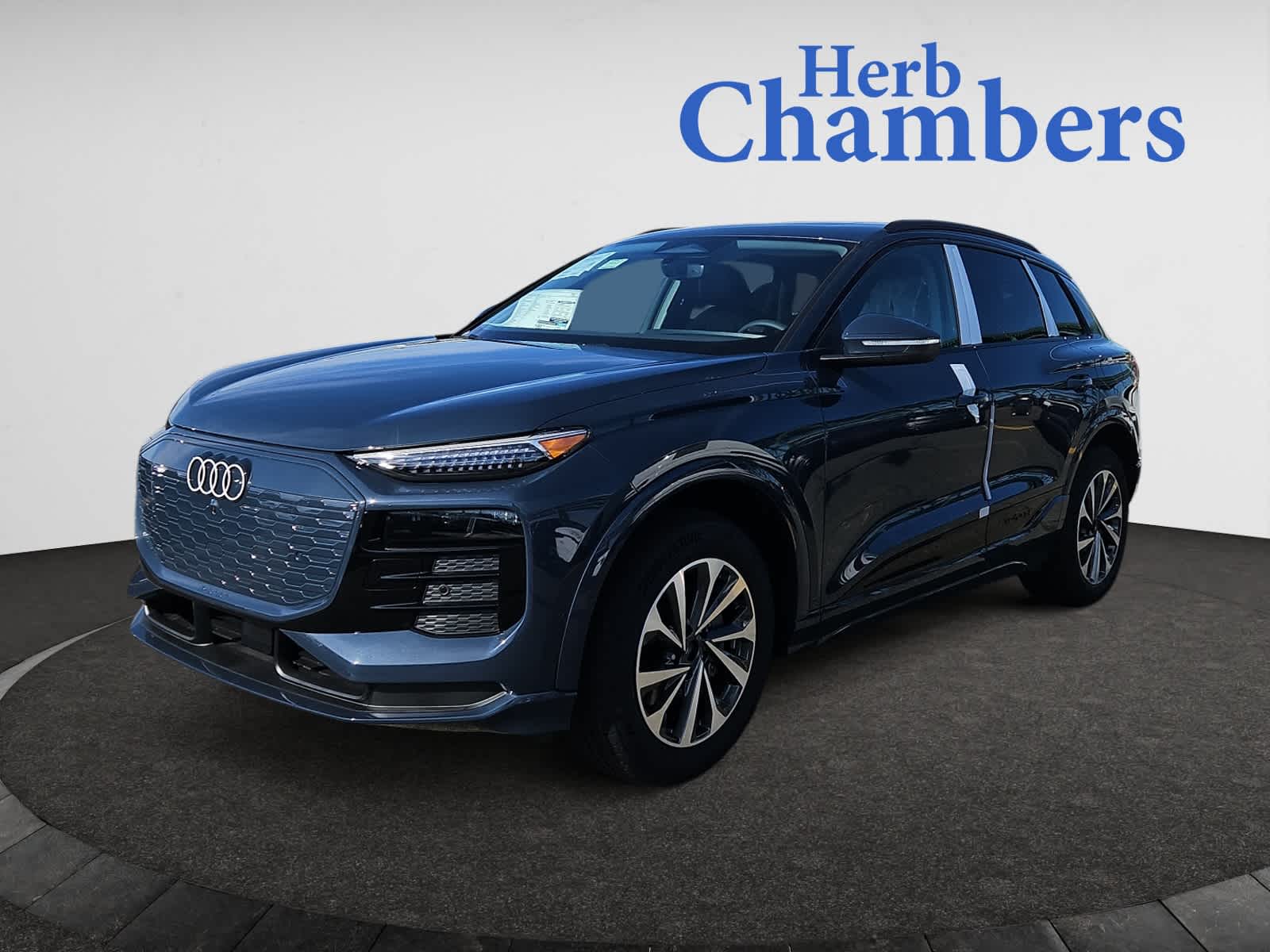new 2025 Audi Q6 e-tron car, priced at $73,450