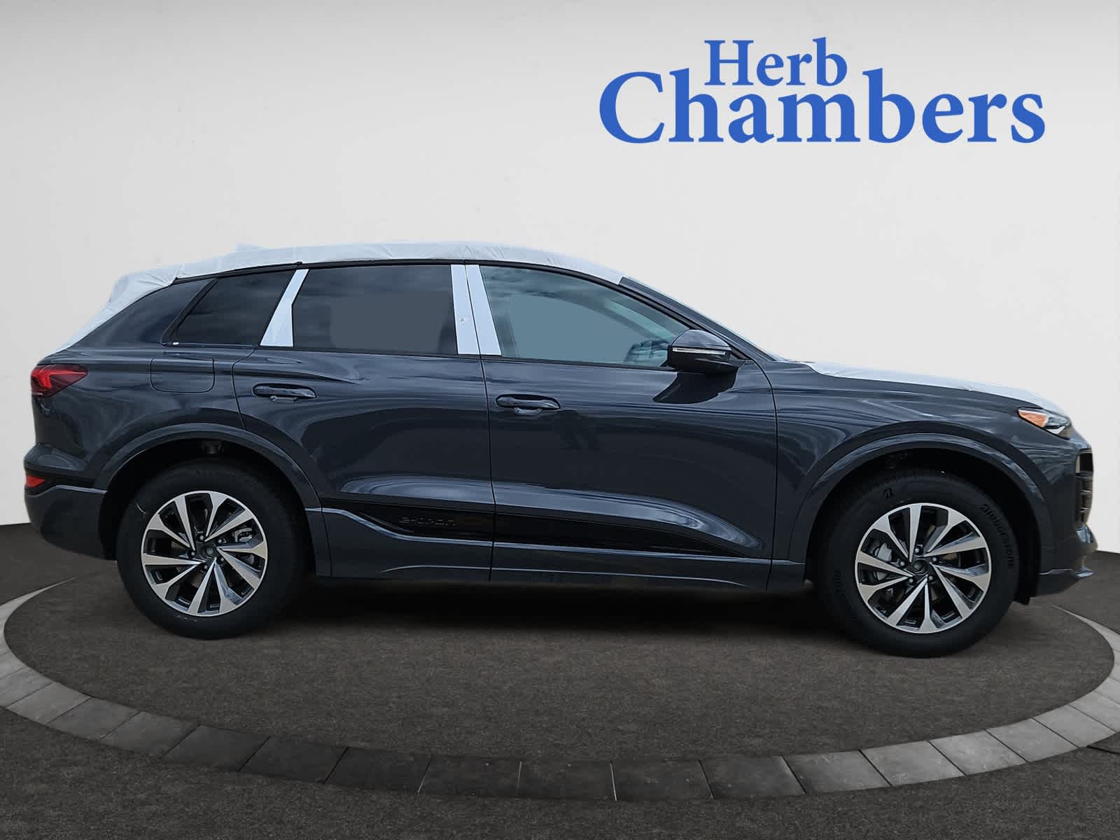 new 2025 Audi Q6 e-tron car, priced at $70,085