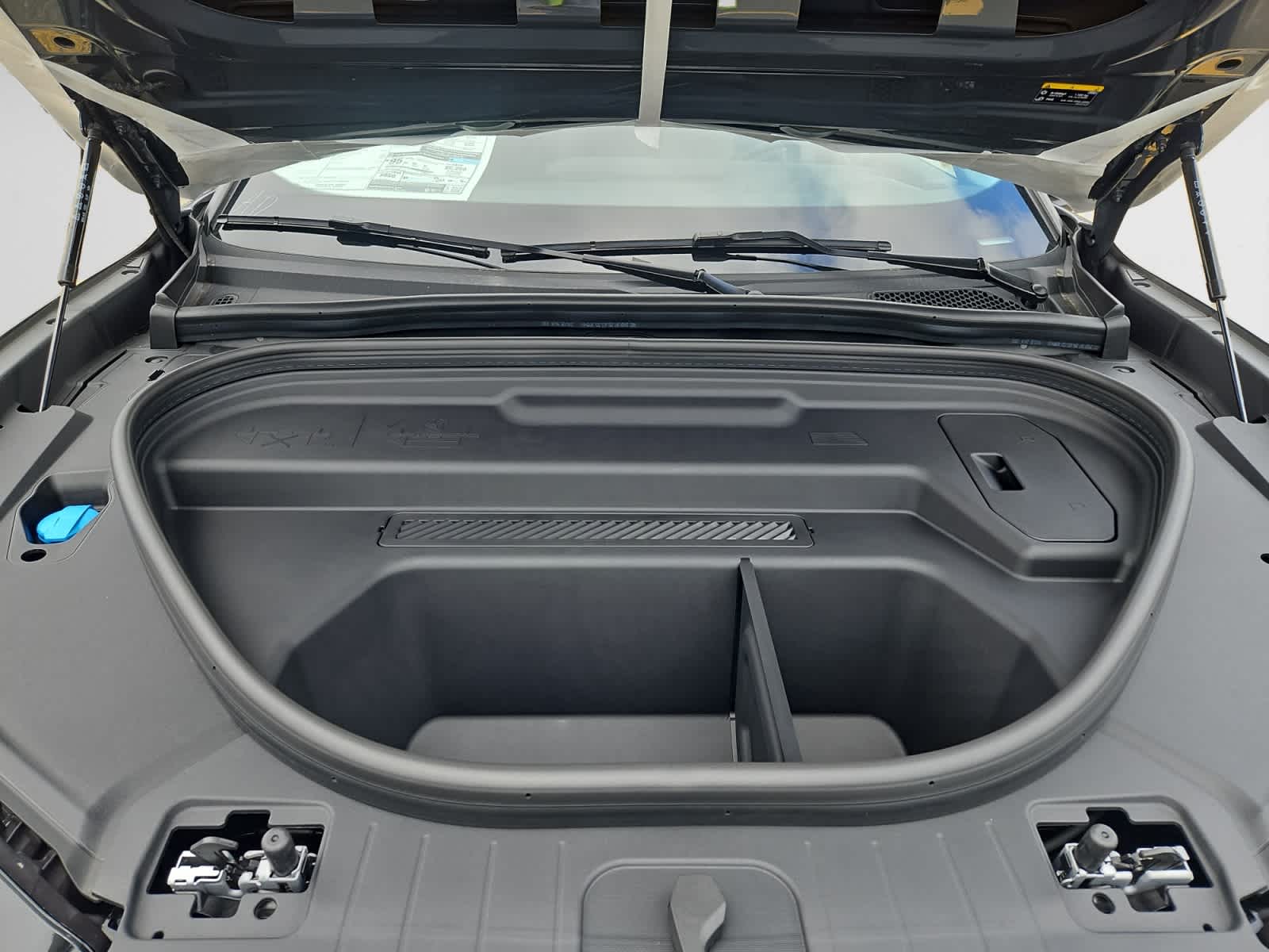 new 2025 Audi Q6 e-tron car, priced at $75,285