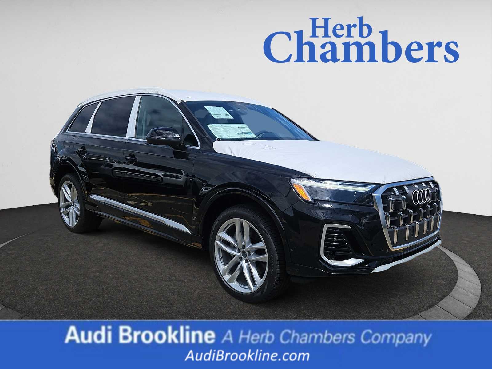 new 2025 Audi Q7 car, priced at $76,705