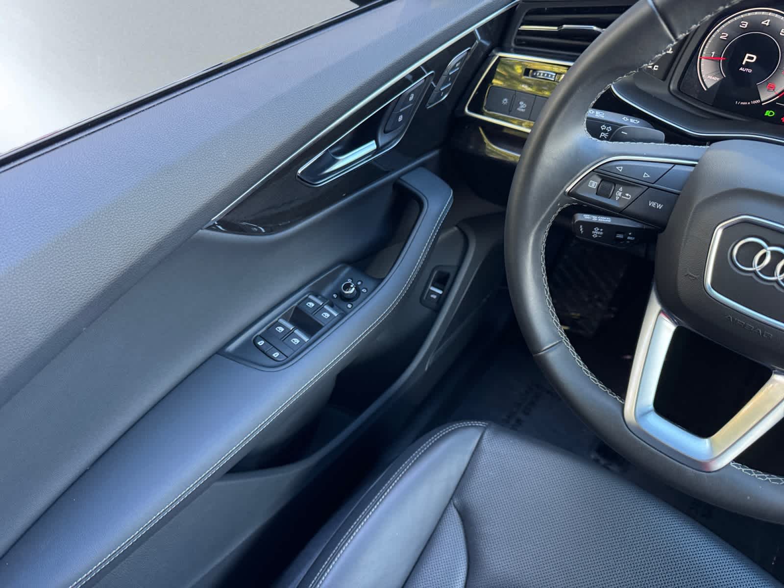 used 2025 Audi Q7 car, priced at $54,998