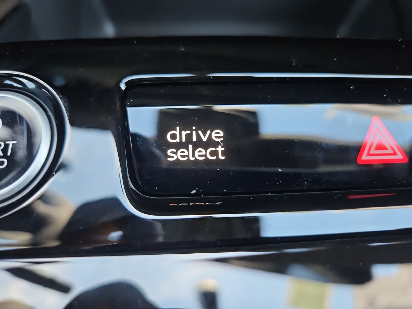 new 2025 Audi Q6 e-tron car, priced at $74,450