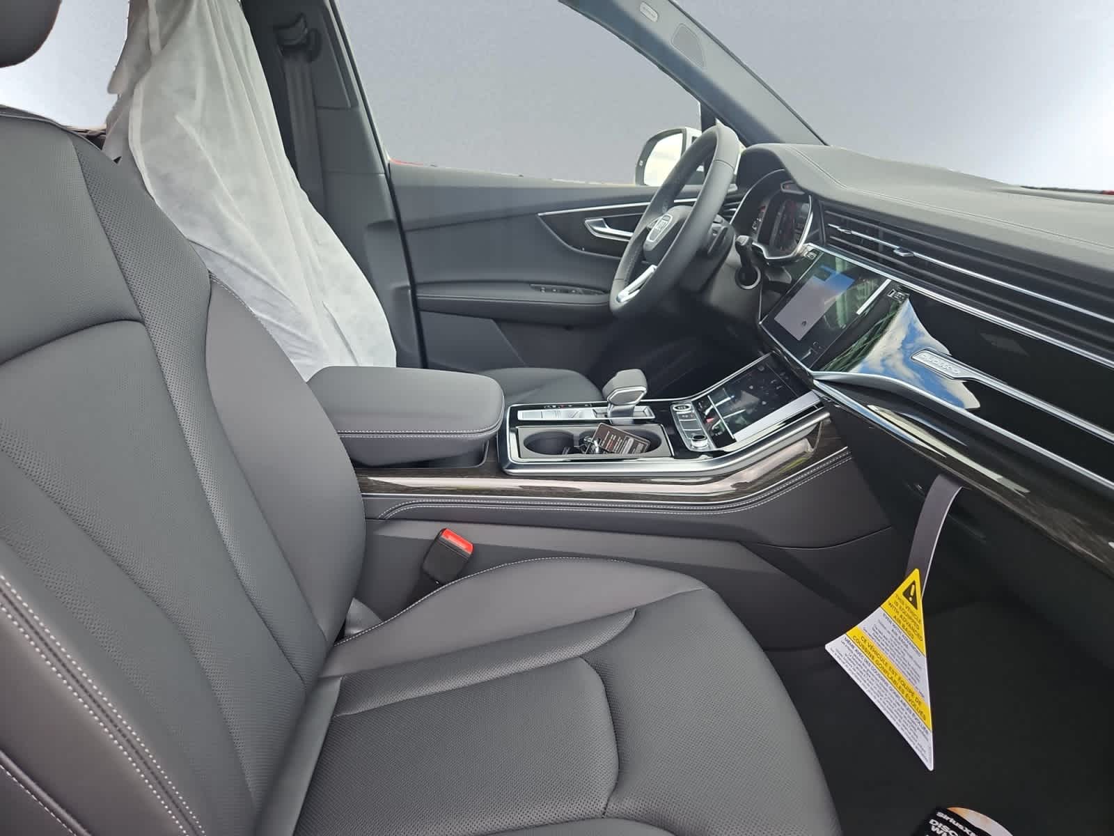 new 2025 Audi Q7 car, priced at $77,805