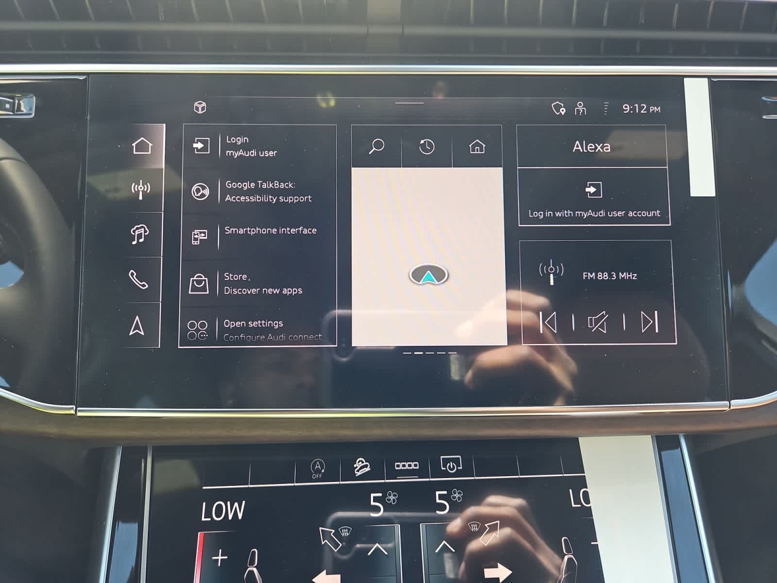 new 2025 Audi Q7 car, priced at $77,435