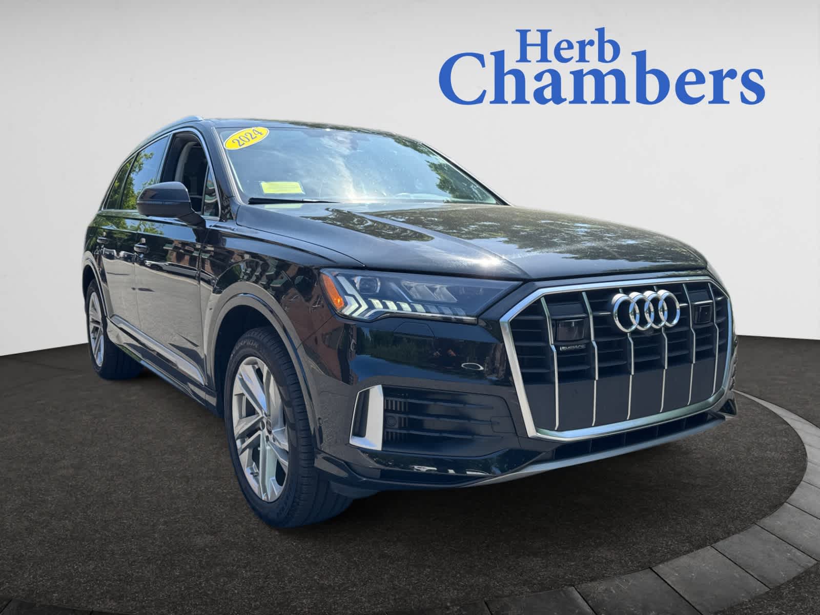 used 2024 Audi Q7 car, priced at $51,998