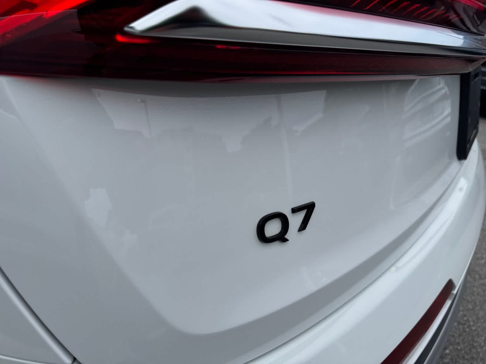used 2025 Audi Q7 car, priced at $53,598