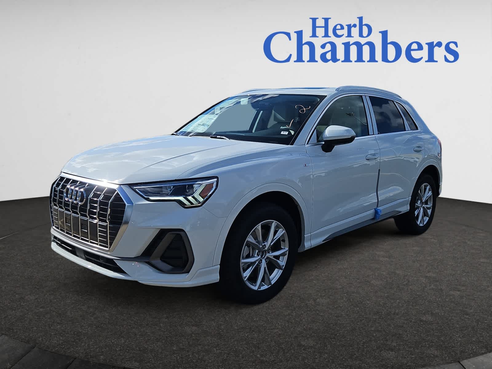 new 2025 Audi Q3 car, priced at $47,490