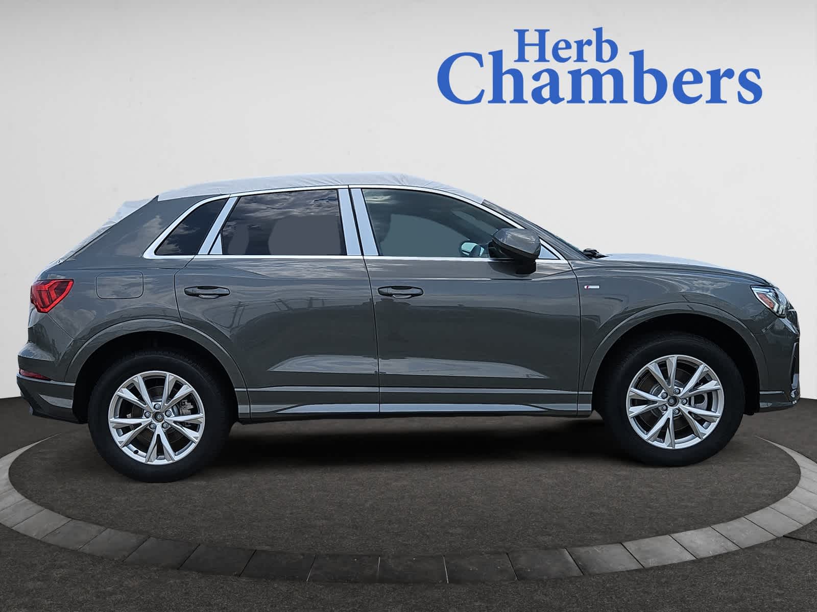 new 2025 Audi Q3 car, priced at $44,190