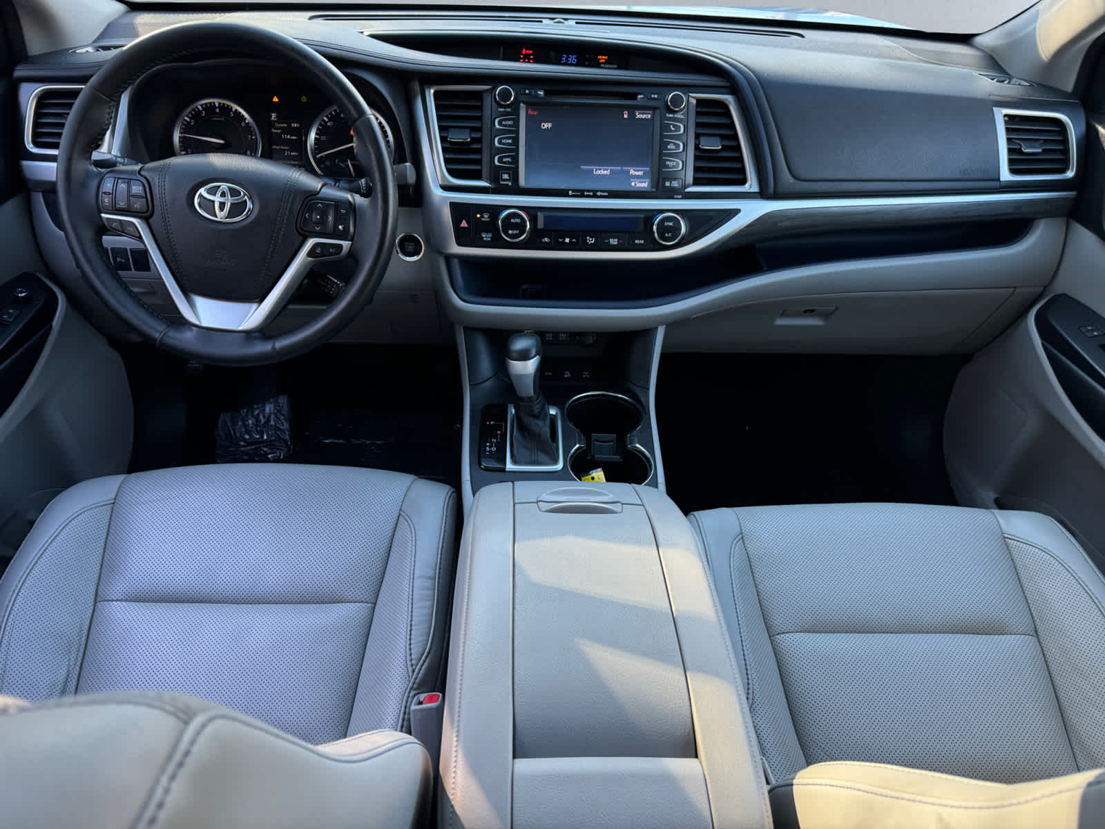 used 2018 Toyota Highlander car, priced at $20,998