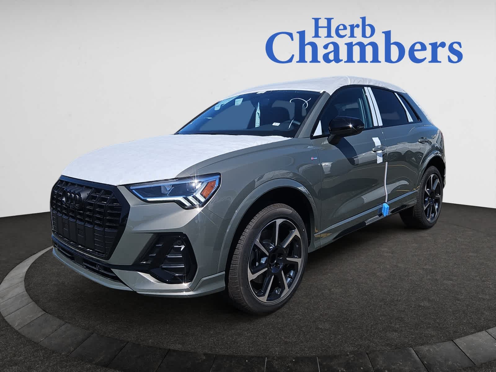 new 2025 Audi Q3 car, priced at $47,240